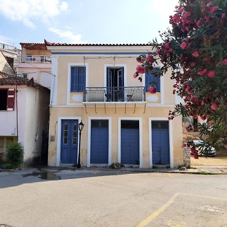 Traditional House At Koroni Near Beach Kültér fotó