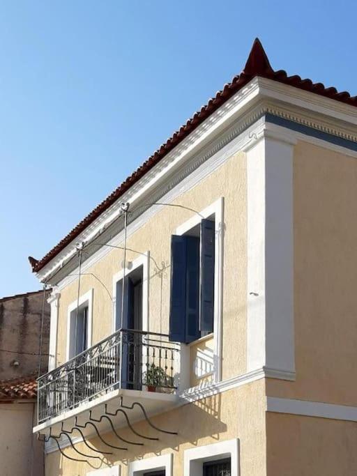 Traditional House At Koroni Near Beach Kültér fotó